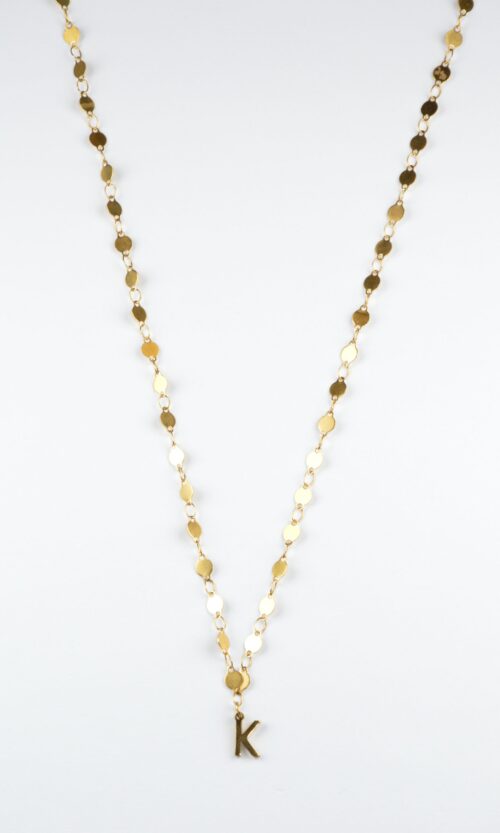 Collier plat doré avec pendentif lettre personnalisable