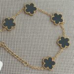 Bracelet trèfle noir